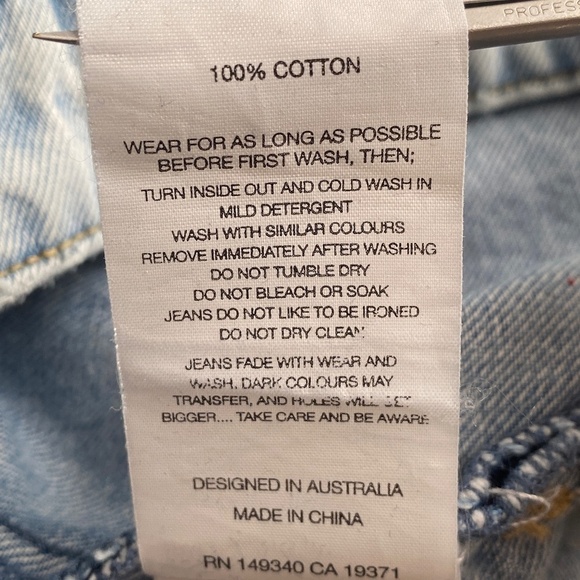 ROLLA's High Rise Straight G-day Mate Distressed Light wash Size 28 - Picture 12 of 15